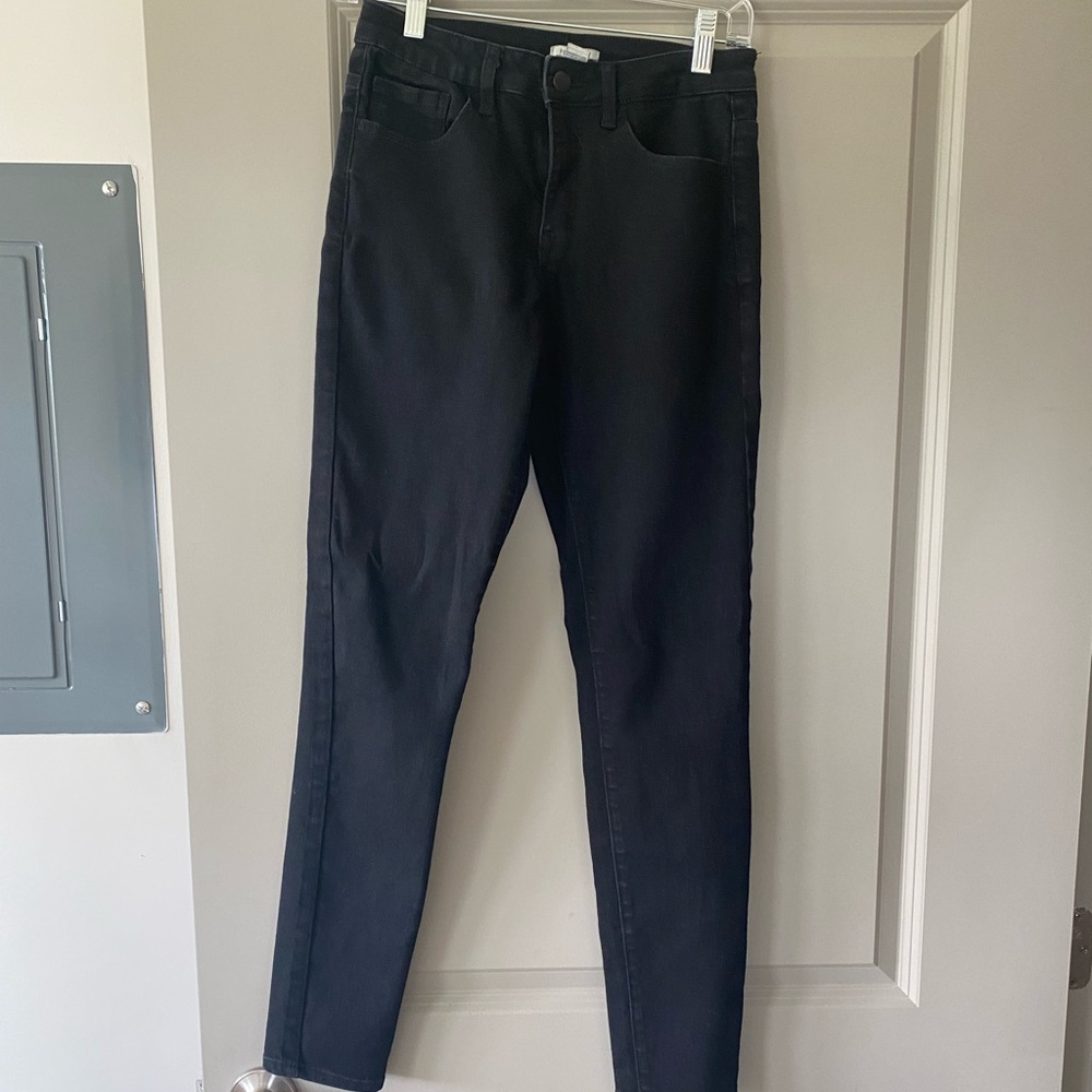 Black jegging no holes